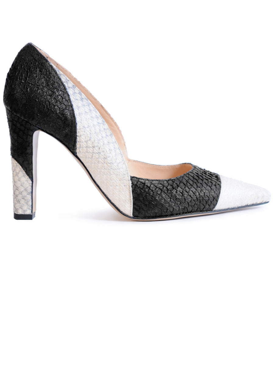 Black and white coloured sustainable Pumps by ALINASCHUERFELD