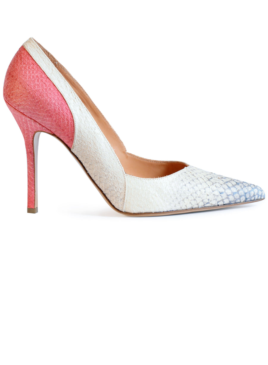 White and pink coloured sustainable Pumps by ALINASCHUERFELD