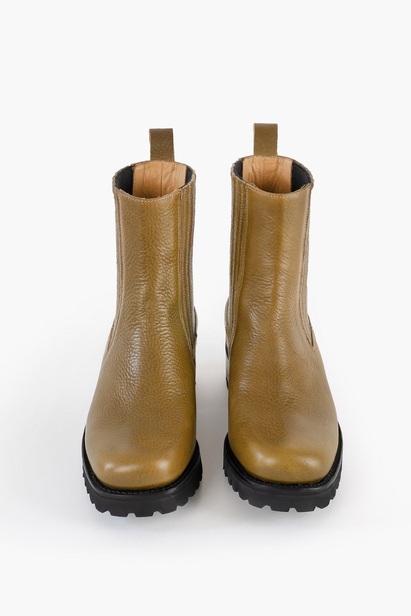 SMILLA Ankle Boots in olive – Goodyear-welted, vegetable tanned leather by Alina Schürfeld