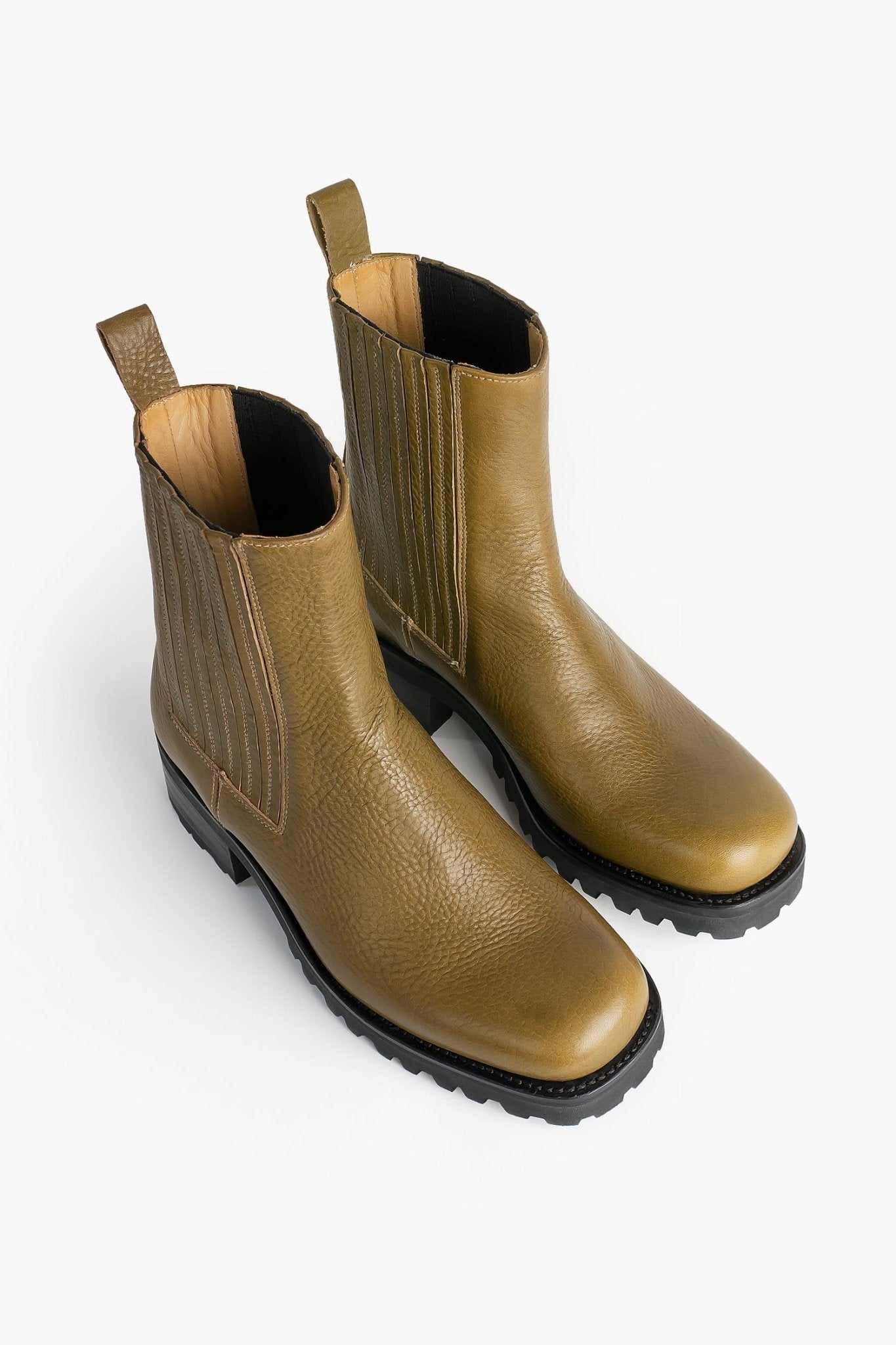 SMILLA Ankle Boots in olive – Goodyear-welted, vegetable tanned leather by Alina Schürfeld