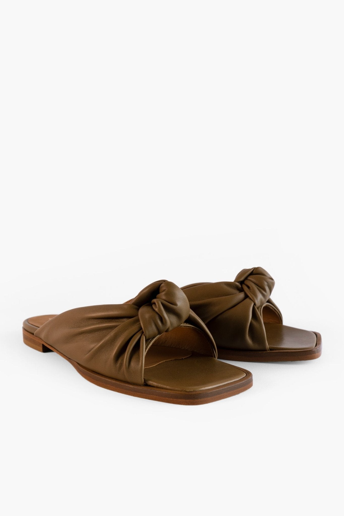 TILLY Sandals with knot | Toasty Tan - Alina Schürfeld