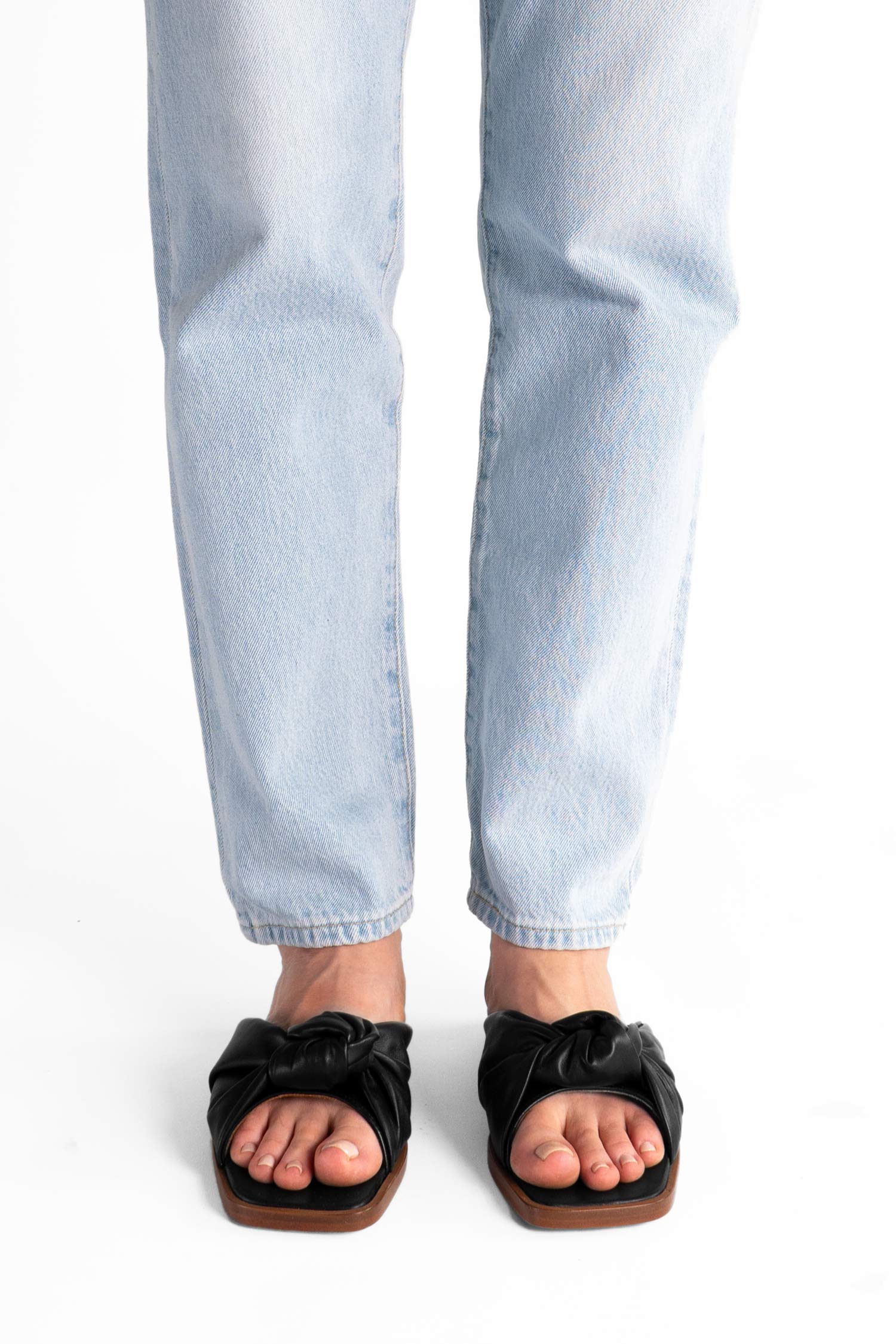 TILLY Sandals with knot | Black like Liquorice - Alina Schürfeld