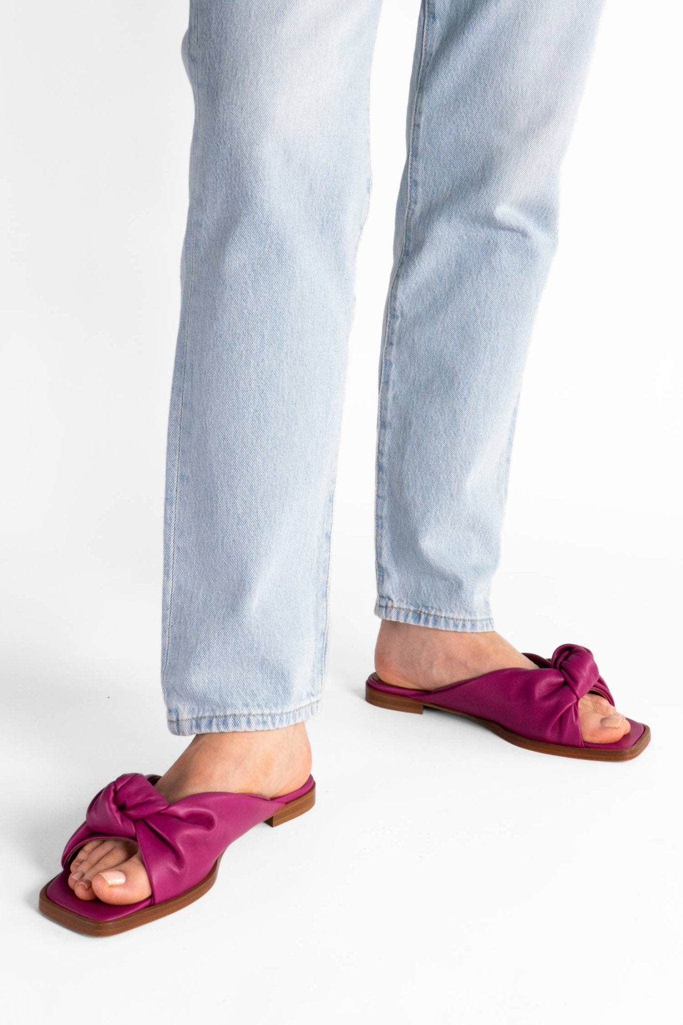 TILLY Sandals with knot | Fabulous Fuchsia - Alina Schürfeld