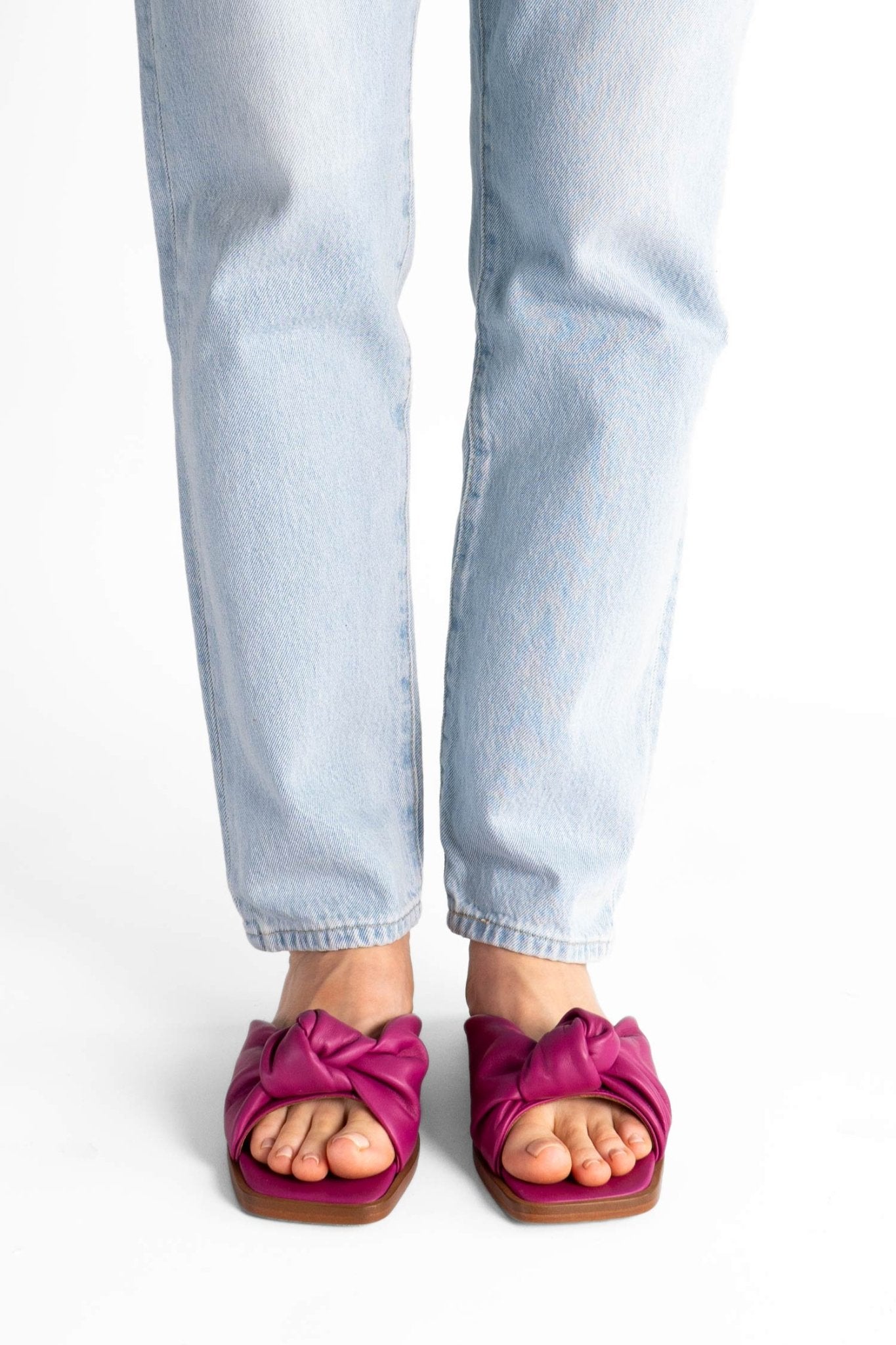 TILLY Sandals with knot | Fabulous Fuchsia - Alina Schürfeld
