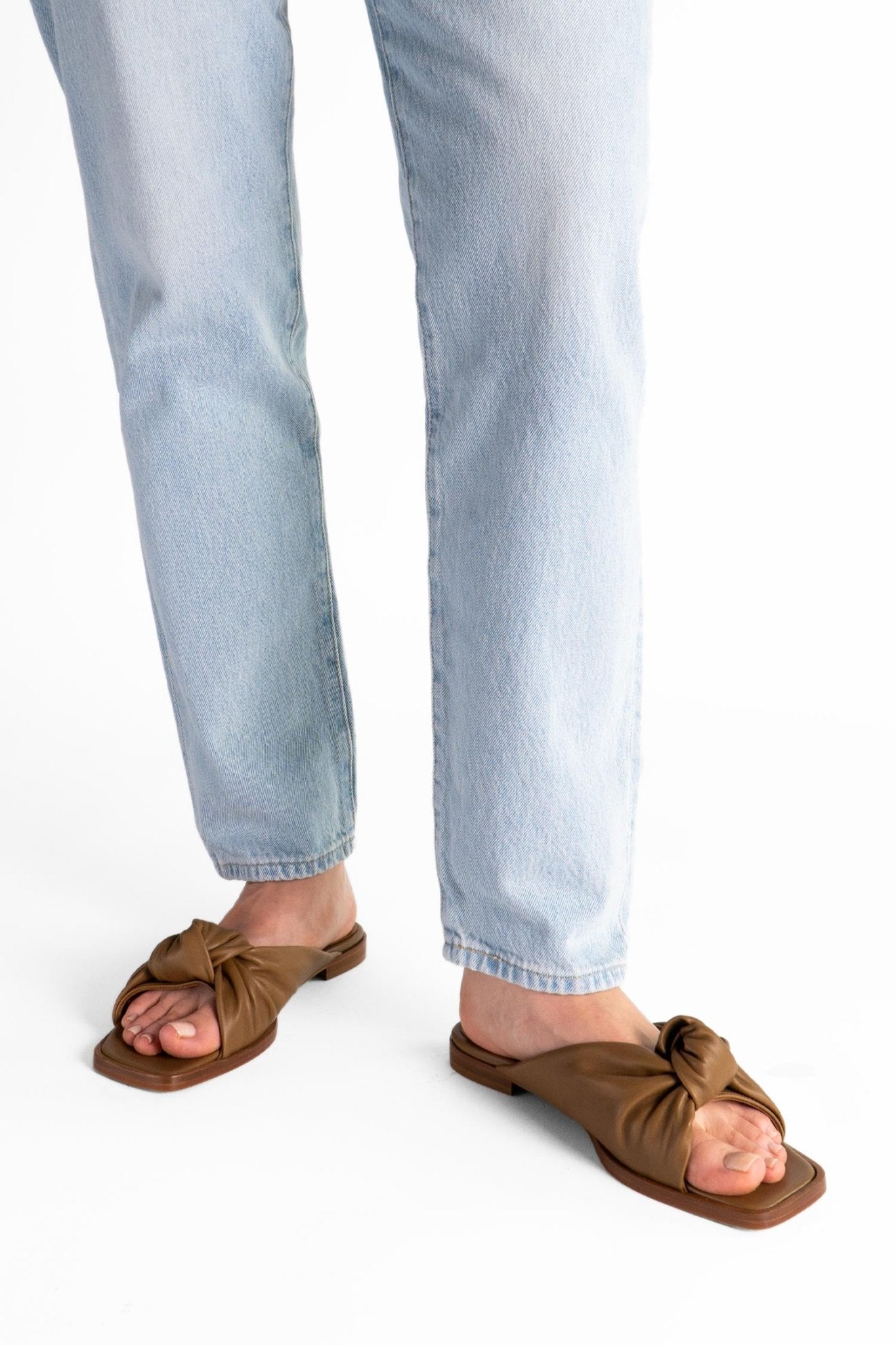 TILLY Sandals with knot | Toasty Tan - Alina Schürfeld