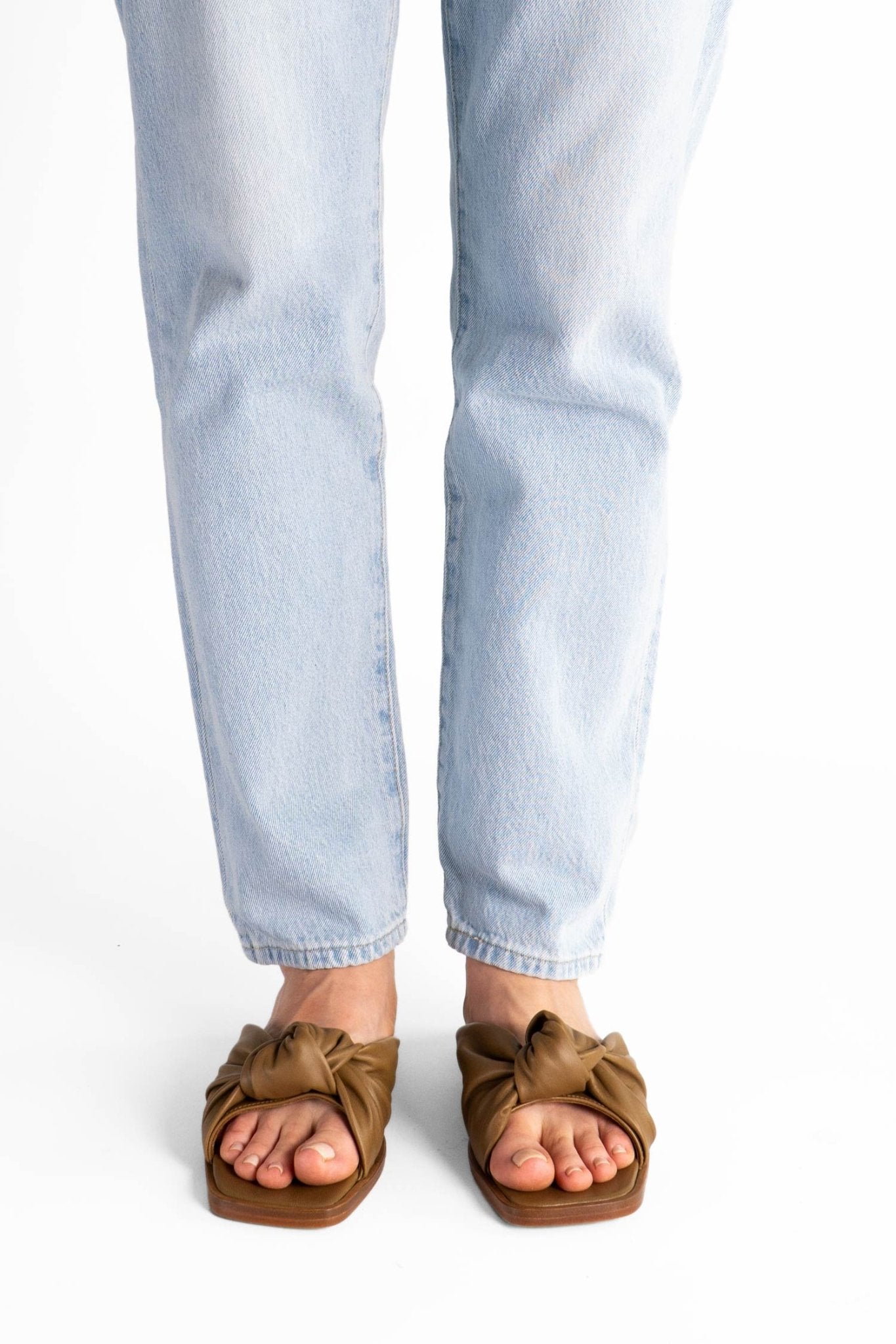 TILLY Sandals with knot | Toasty Tan - Alina Schürfeld