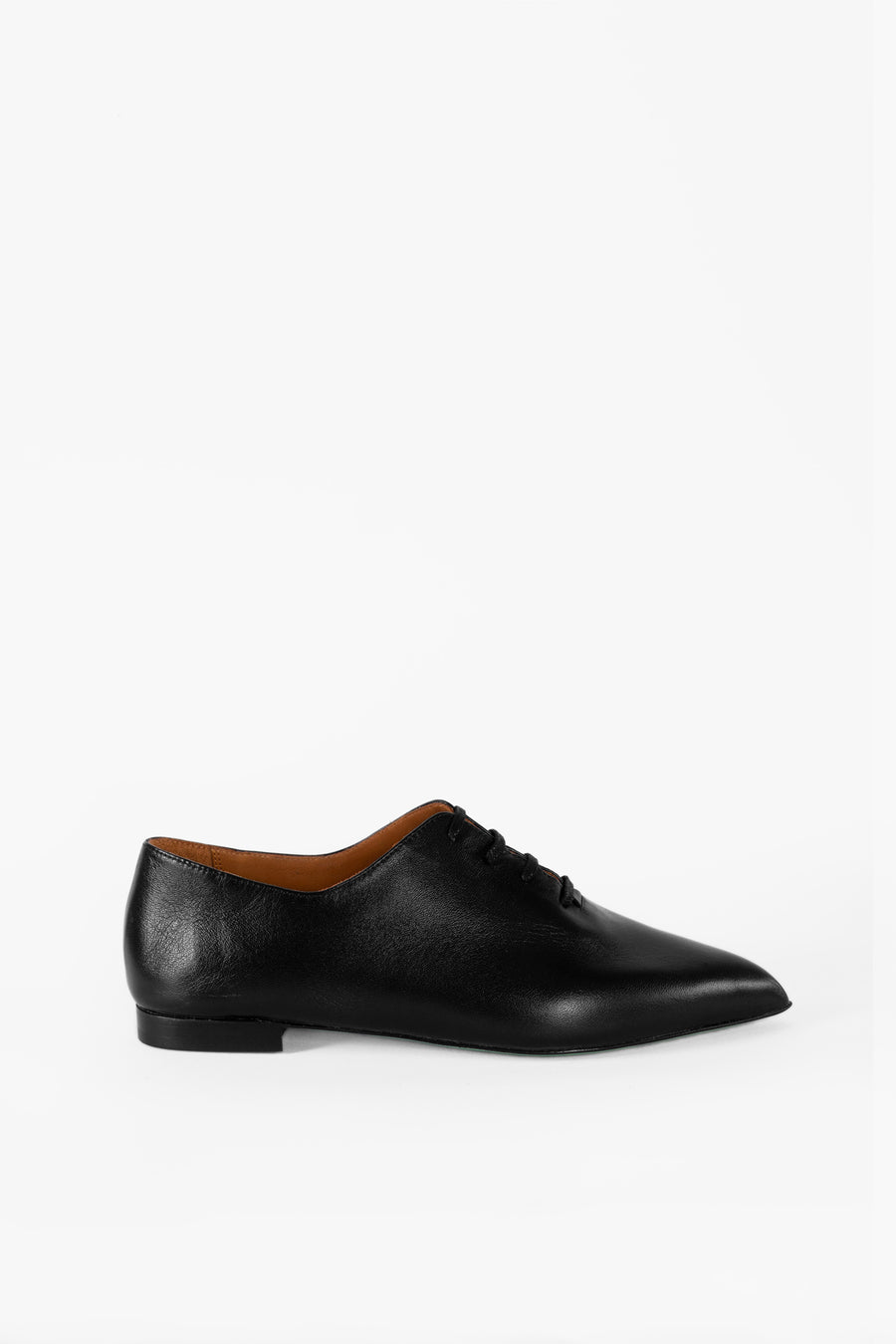 Sustainable, soft pointy lace-up leather shoes UMA Made in