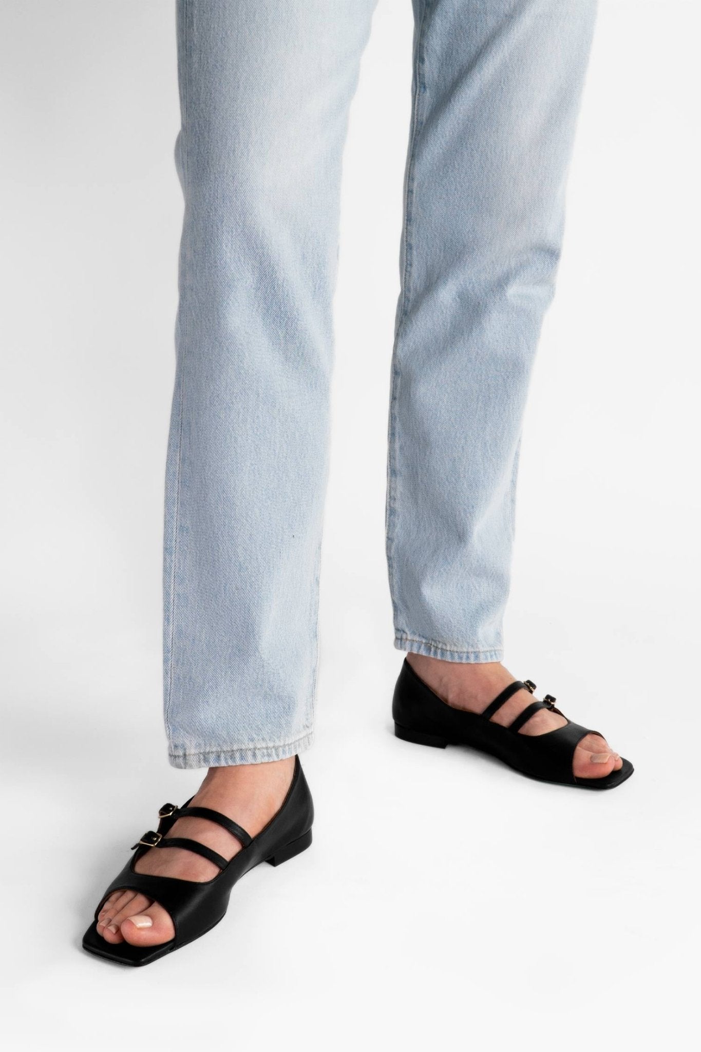 URIEL Open-Toe Ballerina | Black Like Liquorice - Alina Schürfeld