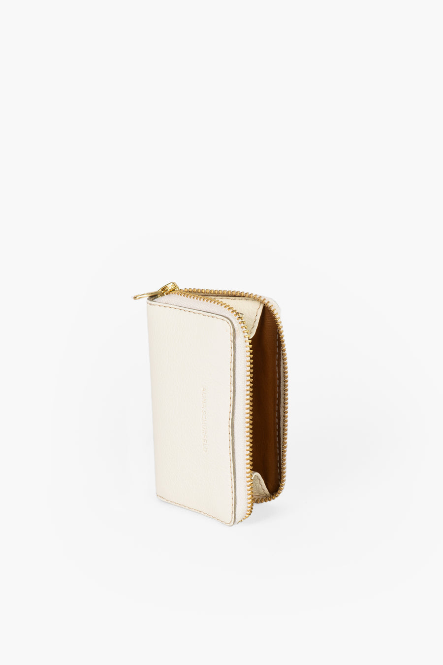 The URSULINA Wallet. Beautiful in style and in substance. Made in Germany from chrome-free tanned leather. Produced locally in Hamburg by Alina Schürfeld. 