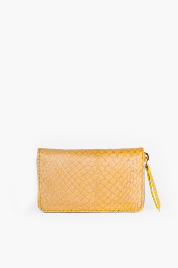 The URSULINA Wallet. Beautiful in style and in substance. Made in Germany from chrome-free tanned leather. Produced locally in Hamburg by Alina Schürfeld. 