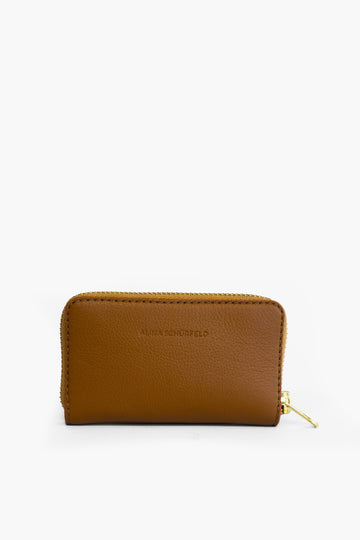 The URSULINA Wallet. Beautiful in style and in substance. Made in Germany from chrome-free tanned leather. Produced locally in Hamburg by Alina Schürfeld. 