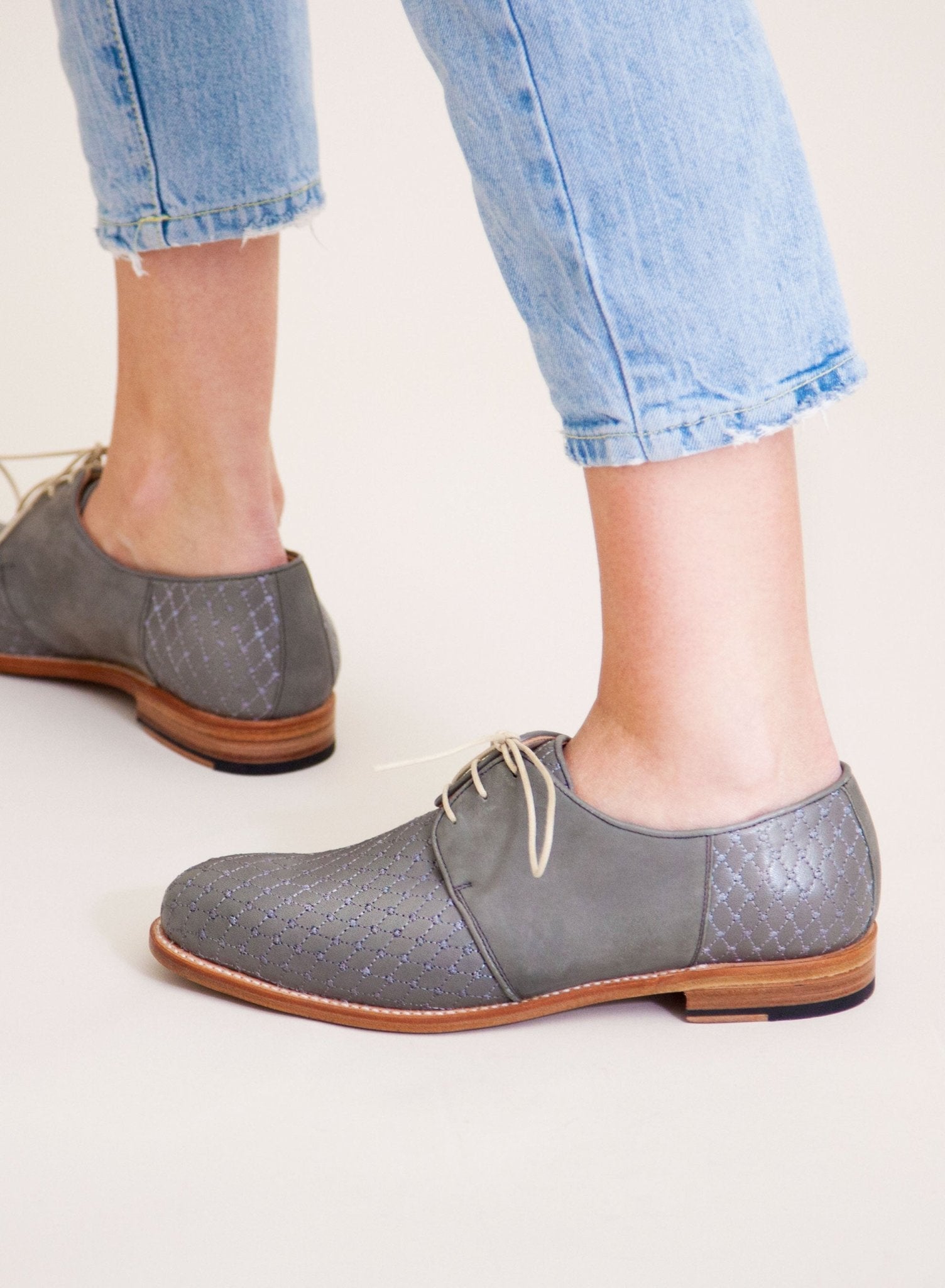 HENNY - ALINASCHUERFELD