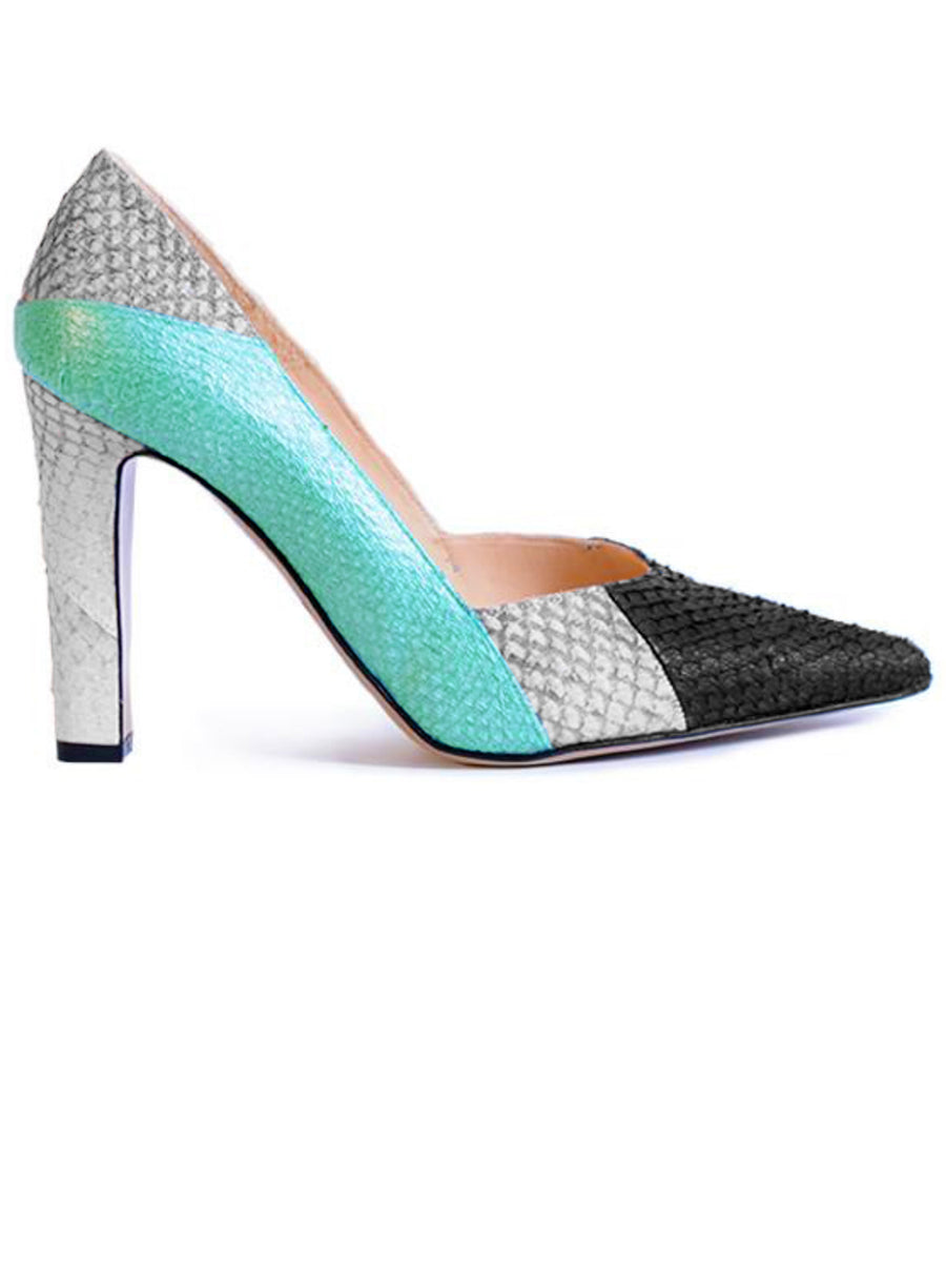 White and mint coloured sustainable pumps by ALINASCHUERFELD