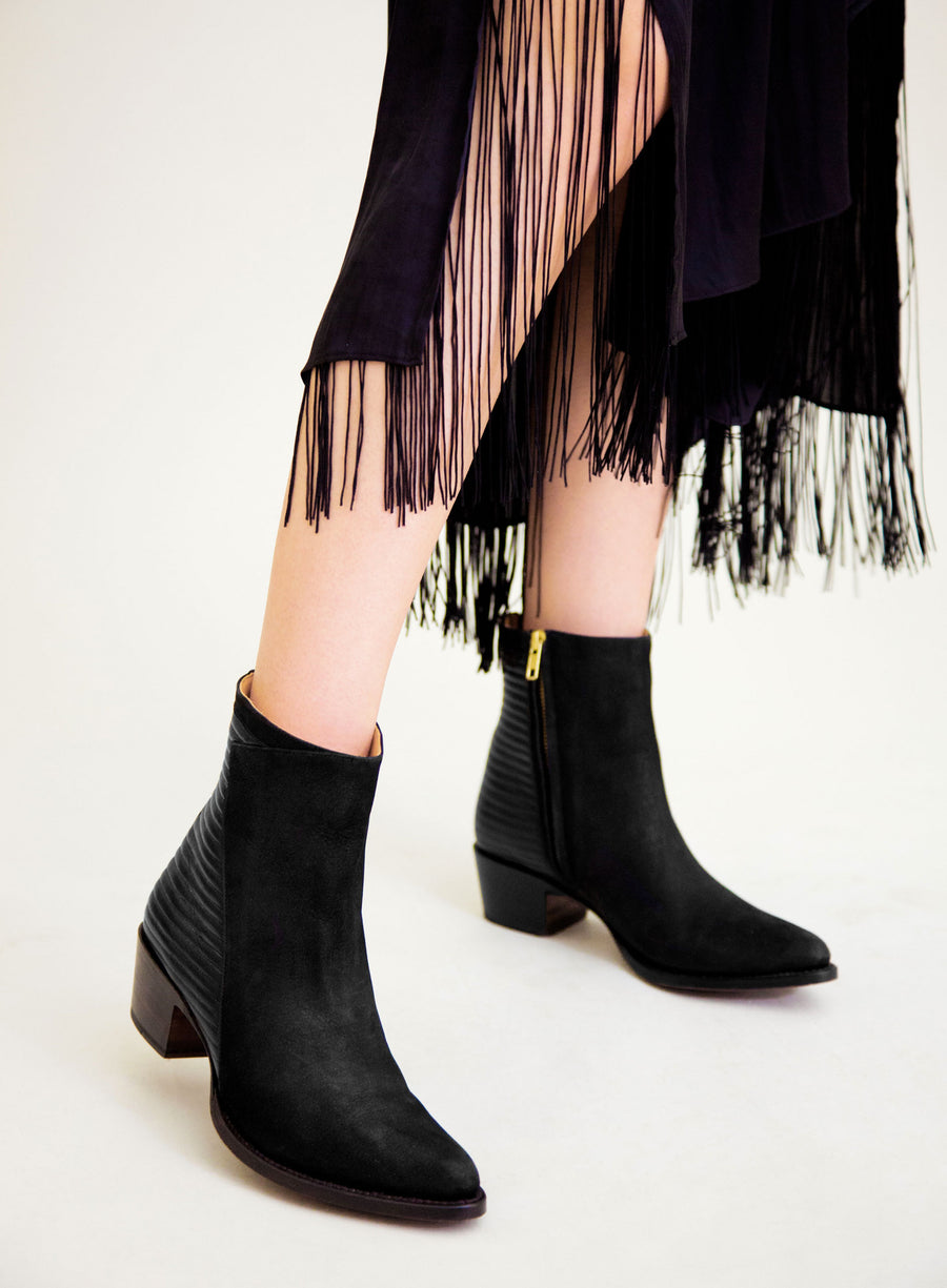 Goodyear welted, black coloured sustainable ankle boot by ALINASCHUERFELD