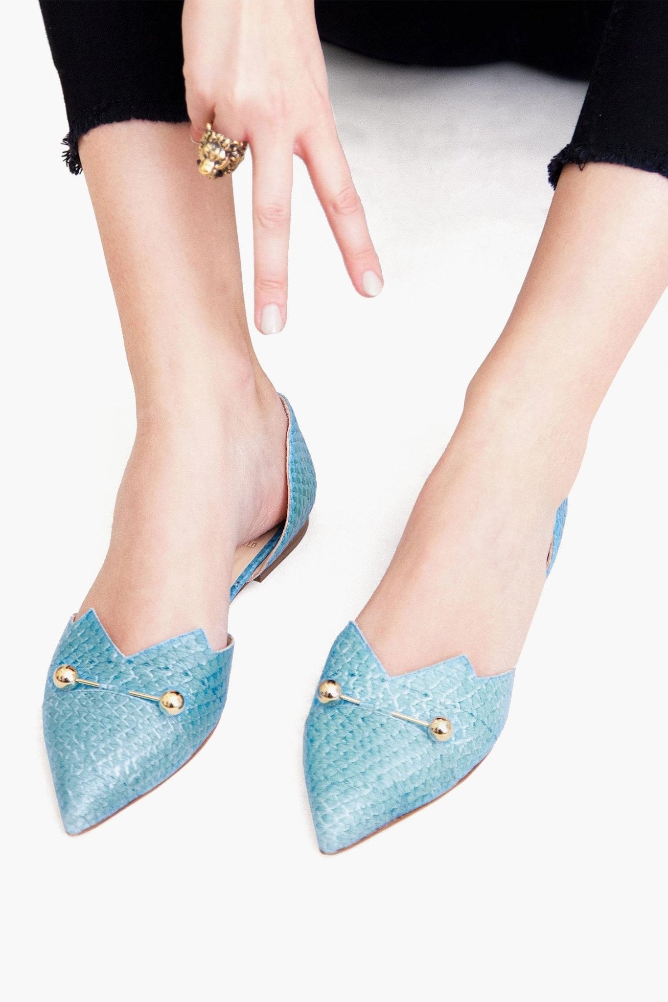 LOULOU - ALINASCHUERFELD