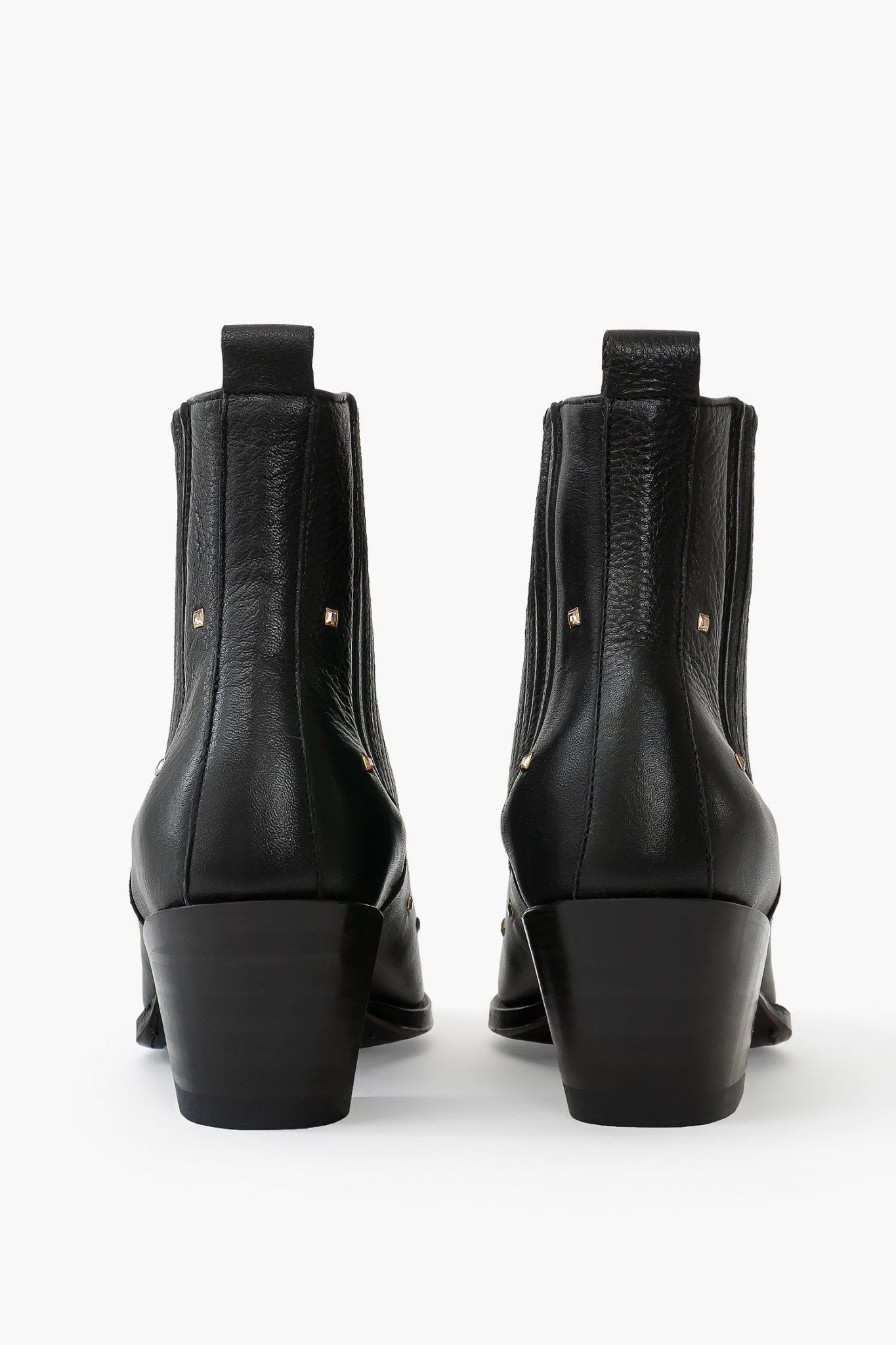 MEGGY - ALINASCHUERFELD