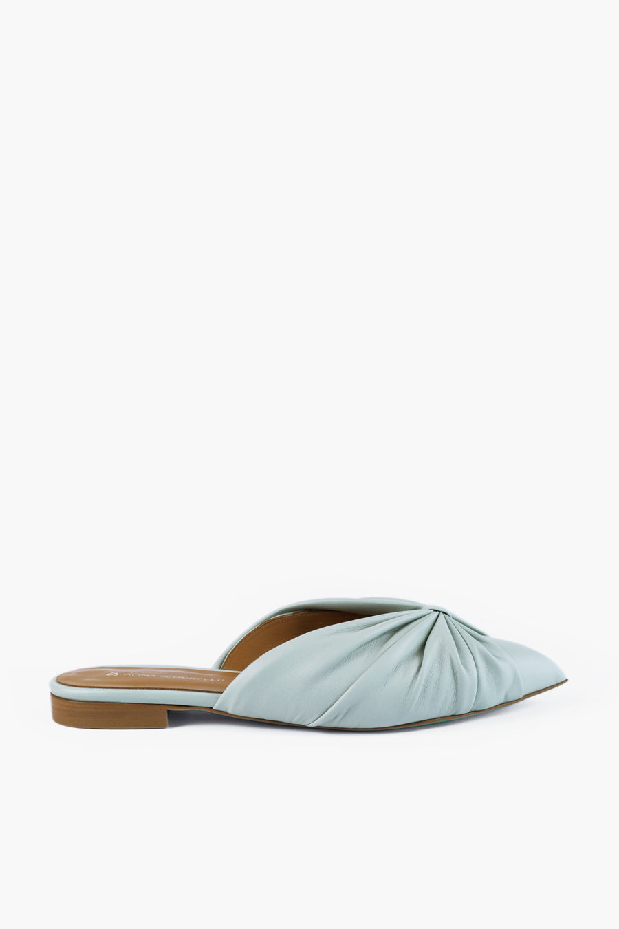 Sustainable, mint coloured TILDA slippers with plissee, locally produced in Hamburg. Made from metal-free leather. Made in Germany by Alina Schürfeld.